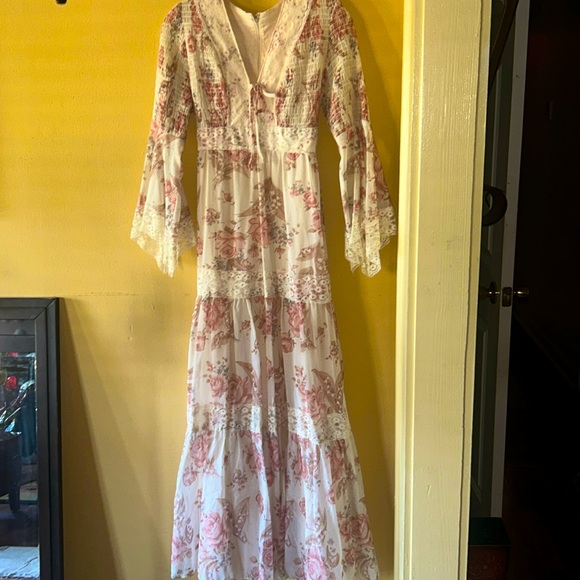 🌹🌹VANTAGE DRESS - Picture 2 of 8